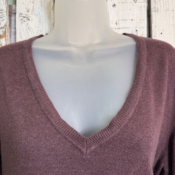 Banana Republic V-neck Sweater Women XL 3/4 Ruche Sleeve Sides Burgundy Y2K Vibe - Picture 4 of 13